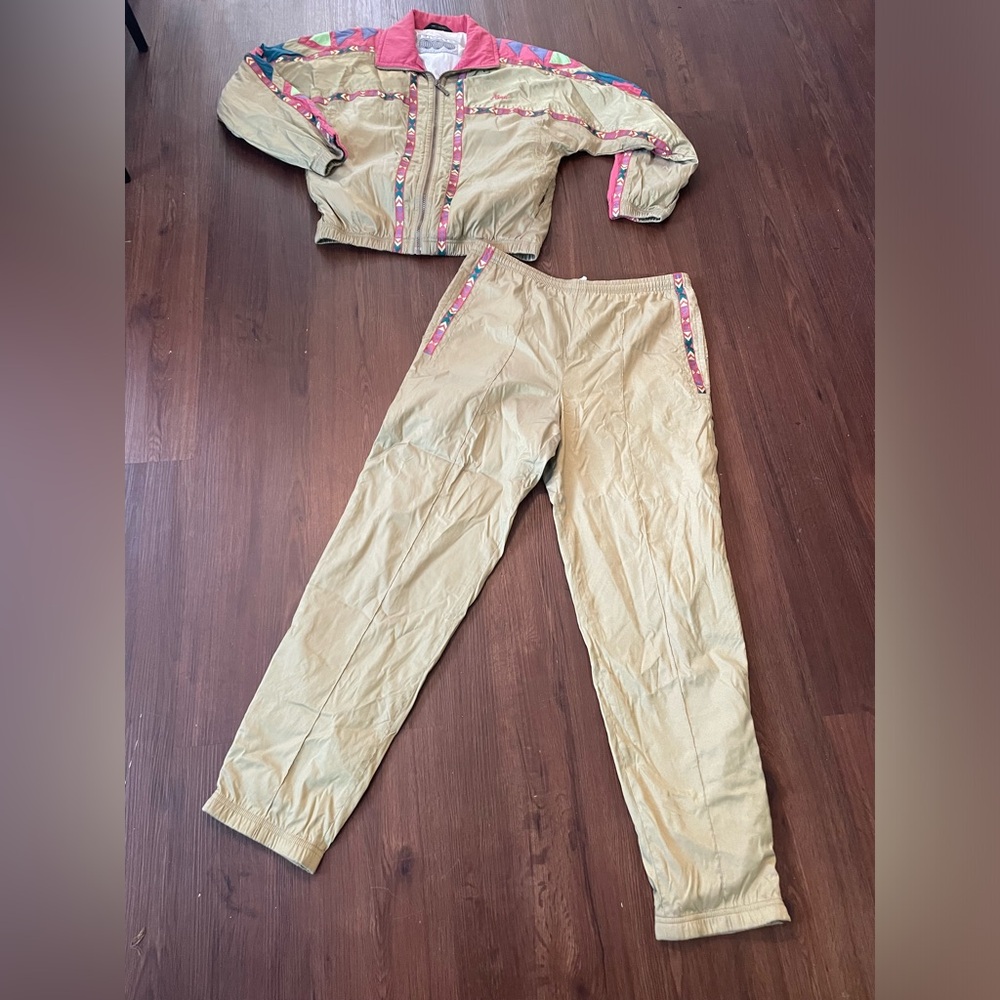 Vintage HEAD windbreaker track suit Size Small